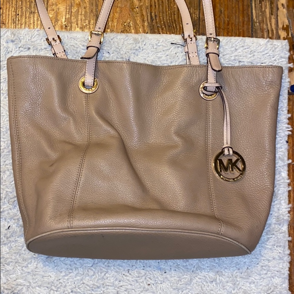 Michael Kors Beige/ Khaki Purse